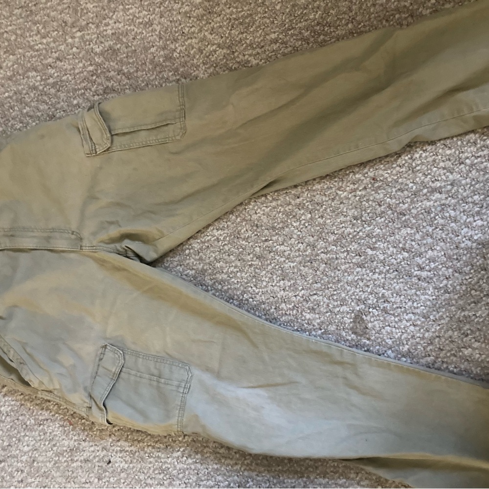 Wrangler Men's Relaxed Khaki Cargo Pants 36 X 34 (GENTLY USED)
